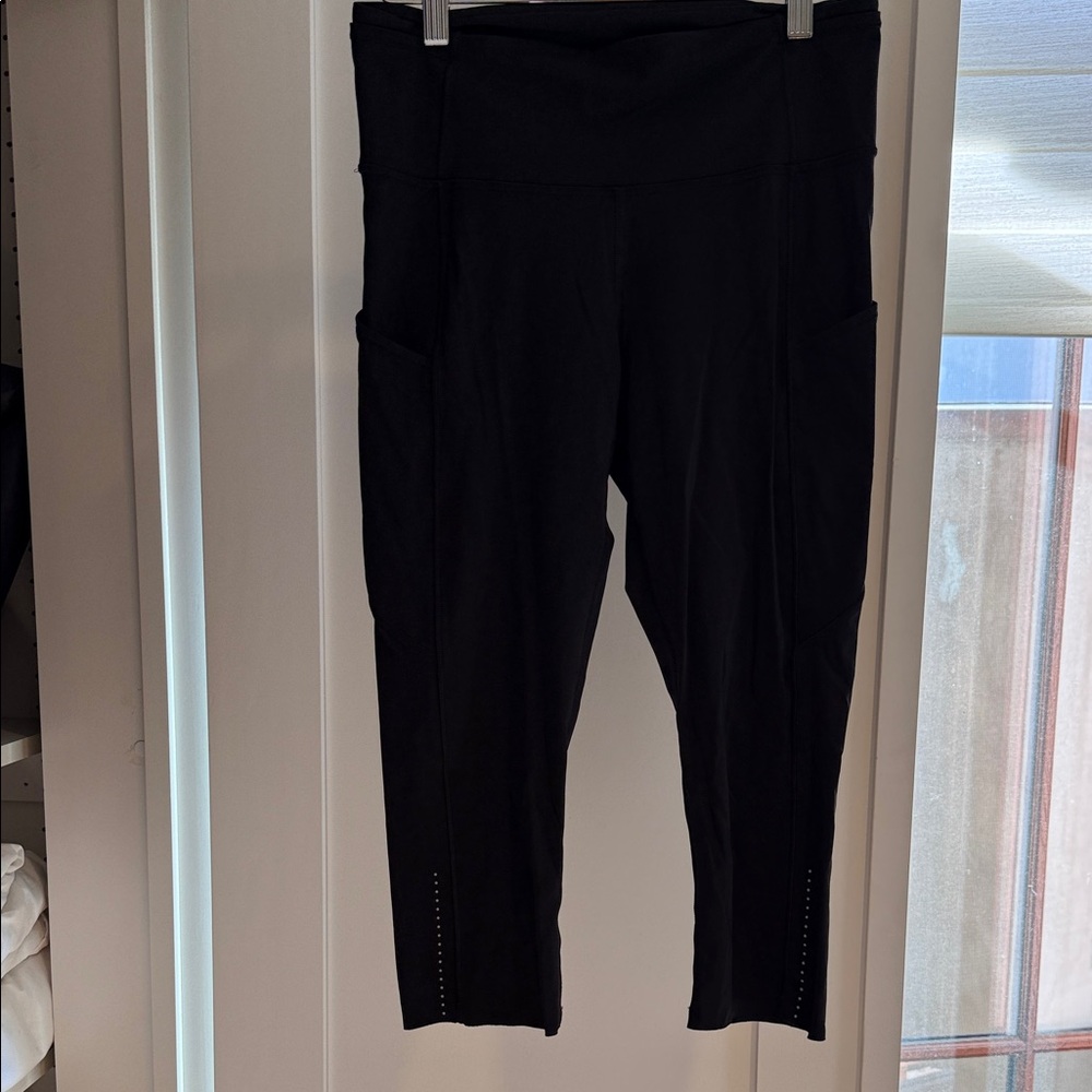 lululemon athletica Black Leggings with Side Pockets